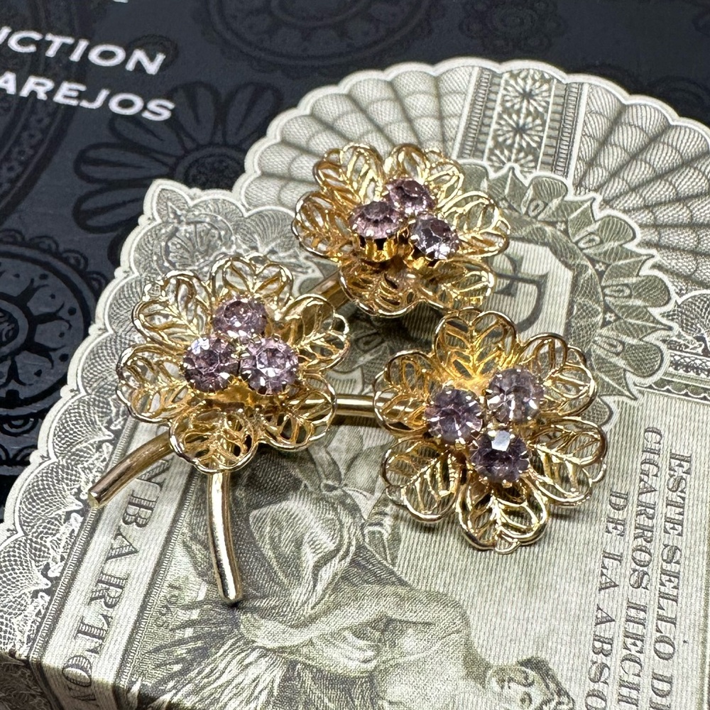Vintage Gold Tone Pink/Purple Rhinestone Flower Brooch‎ Pin